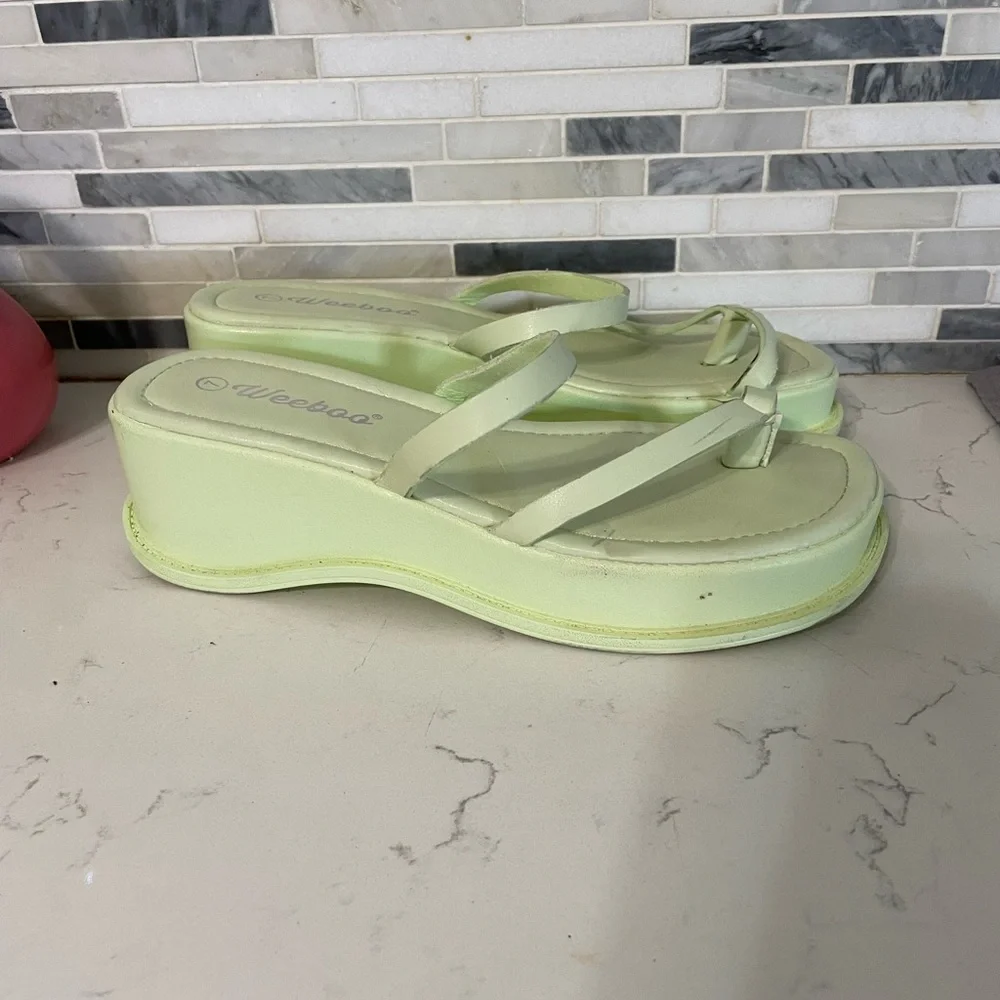 Weeboo Dessy-2 pastel green wedge thong platform strappy sandals women’s 7